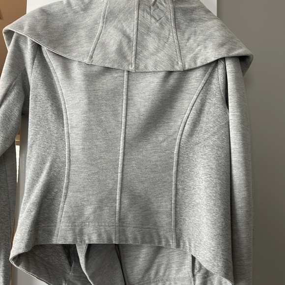 Cropped jacket - Picture 7 of 7